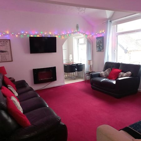 The Coach House Apartment Литам Сент Аннс Екстериор снимка