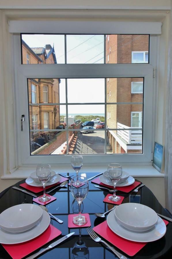 The Coach House Apartment Литам Сент Аннс Екстериор снимка